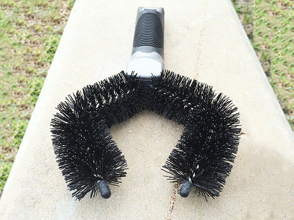 White Lightning Tire Brush - 1