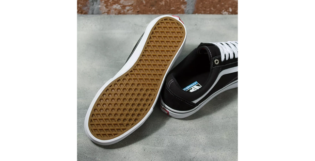 Vans Old Skool Pro Shoe-Black/White - 4